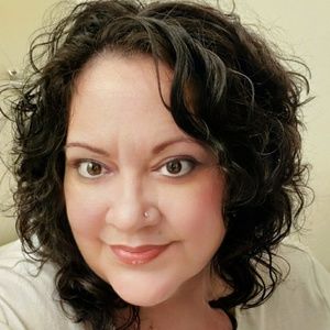 Meet your Posher, Kay